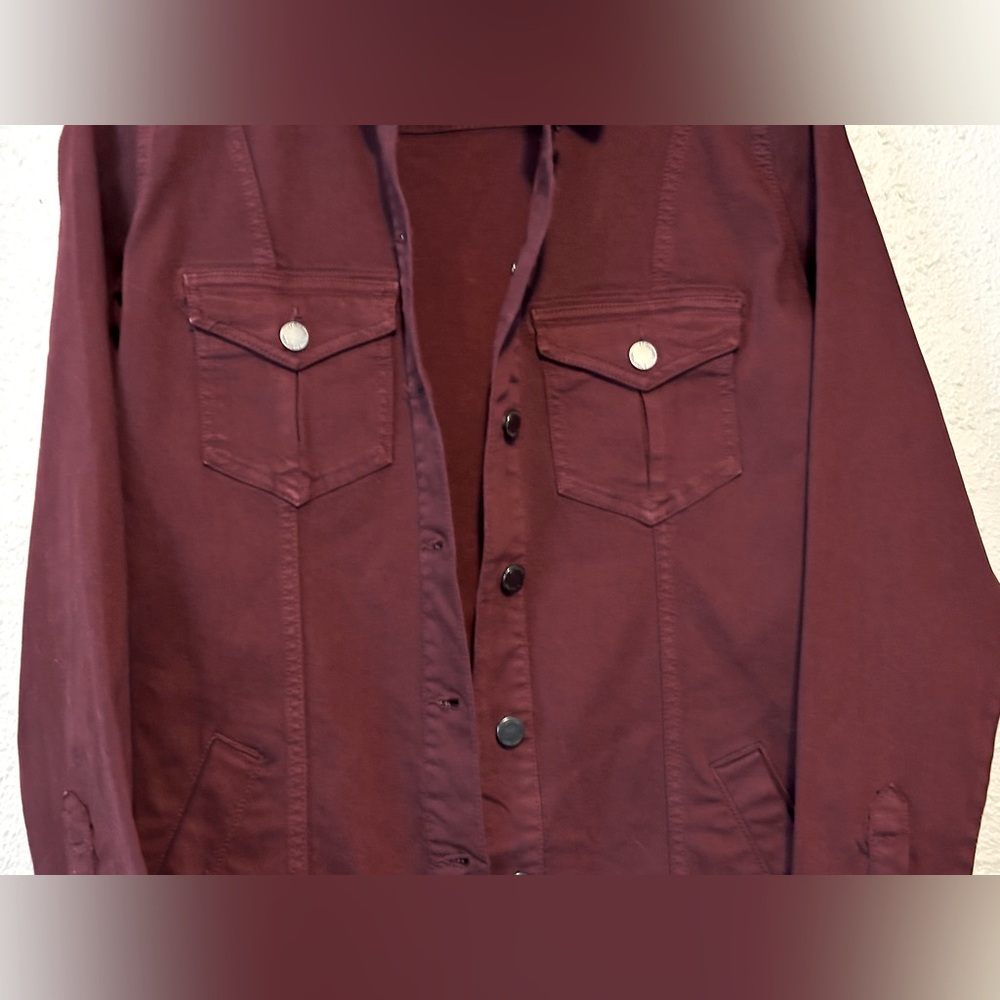 Liverpool Los Angeles Burgundy Blush Denim Jacket Size M Button-Up Pockets NWOT - Picture 4 of 15